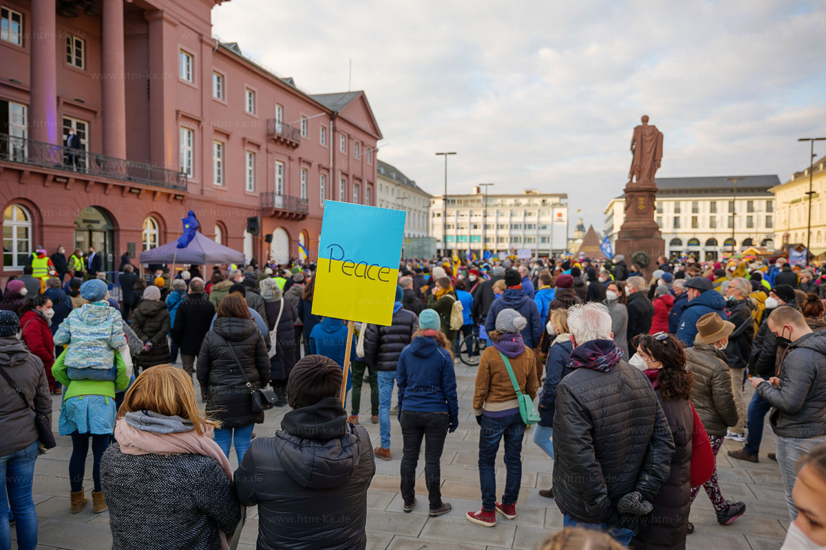 Ukraine Solidarität Demo KA 220306